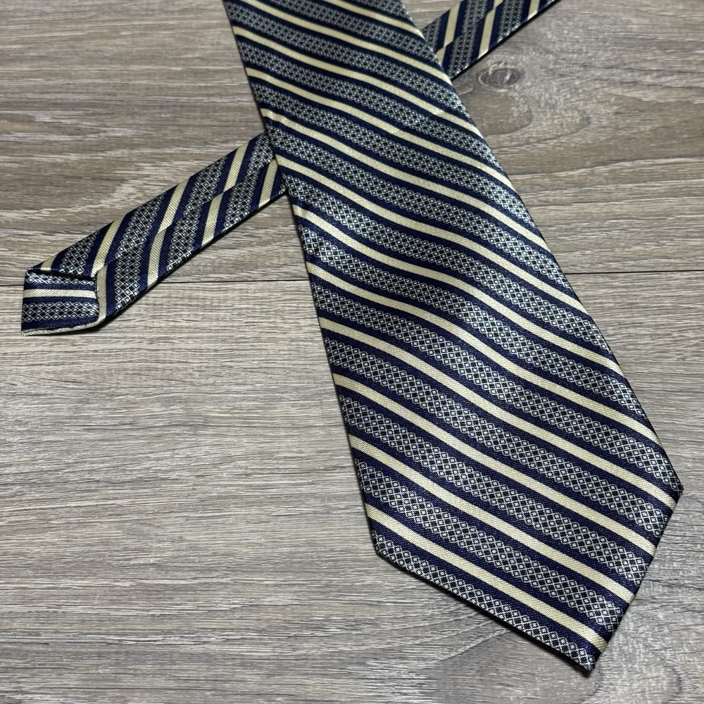 Roma Handmade Luxury 100% Silk Neck Tie for Men Blue White Striped 57"L 3.75"W